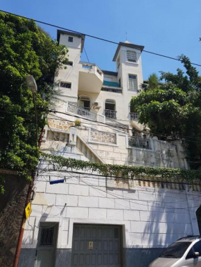 Quarto Duplo com Ar-Condicionado em casa Histórica Santa Teresa